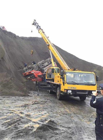 通道上犹道路救援